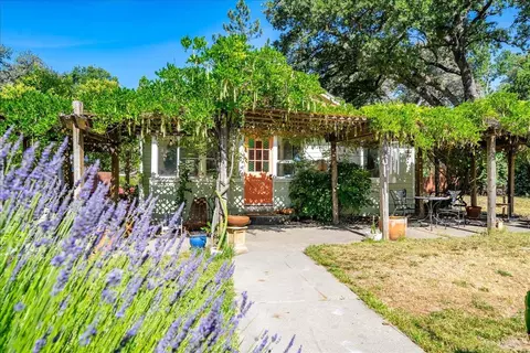 Exterior - 2020 Alexander Ln, Placerville, CA 95667 photo 3 of 34