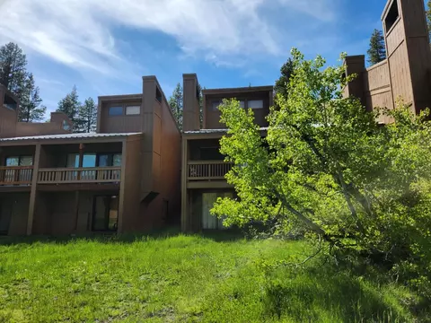201 Bear Valley Rd #26, Bear Valley, CA 95223