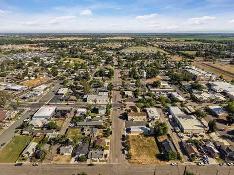 View/Area - 209 6th St, Galt, CA 95632 photo 17 of 24
