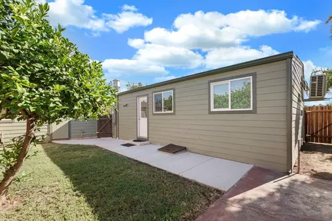 Exterior - 209 6th St, Galt, CA 95632 photo 9 of 13