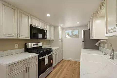 Kitchen - 209 6th St, Galt, CA 95632 photo 3 of 4