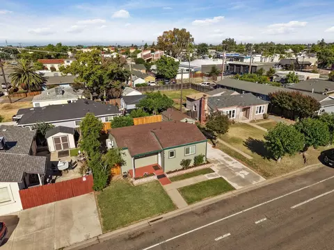 View/Area - 209 6th St, Galt, CA 95632 photo 3 of 24