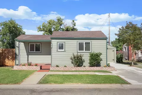 Exterior - 209 6th St, Galt, CA 95632 photo 4 of 13