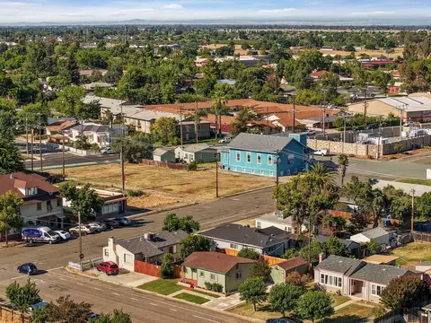 View/Area - 209 6th St, Galt, CA 95632 photo 9 of 24