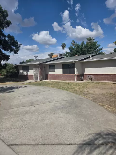 6986 California St, Winton, CA 95388