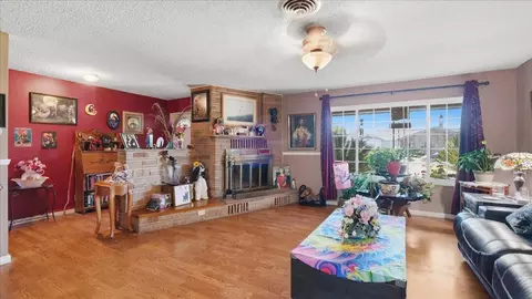 Living - 445 Northgate Dr, Manteca, CA 95336 photo 1 of 2