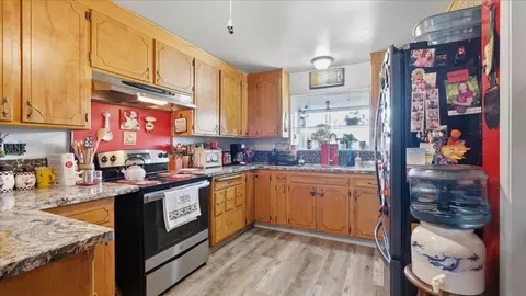 Kitchen - 445 Northgate Dr, Manteca, CA 95336 photo 1 of 1