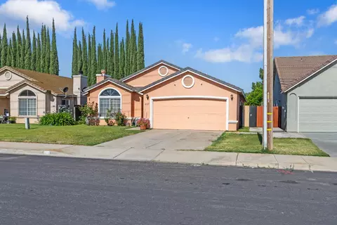 Exterior - 237 Yosemite Meadows Dr, Modesto, CA 95357 photo 5 of 5