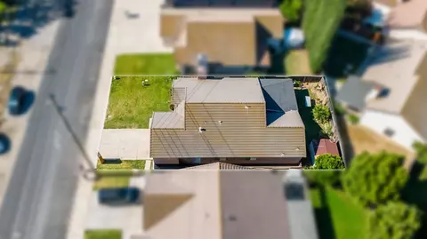 View/Area - 237 Yosemite Meadows Dr, Modesto, CA 95357 photo 4 of 5