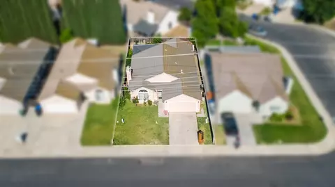 View/Area - 237 Yosemite Meadows Dr, Modesto, CA 95357 photo 1 of 5