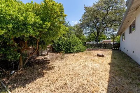 Exterior - 170 Ginger Dr, Auburn, CA 95603 photo 4 of 12
