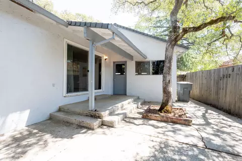 Exterior - 170 Ginger Dr, Auburn, CA 95603 photo 7 of 12