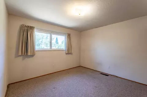 Bedroom - 170 Ginger Dr, Auburn, CA 95603 photo 1 of 9