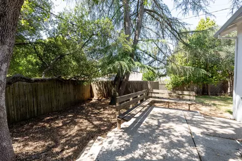 Exterior - 170 Ginger Dr, Auburn, CA 95603 photo 6 of 12