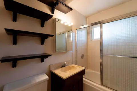 Bath - 170 Ginger Dr, Auburn, CA 95603 photo 1 of 1