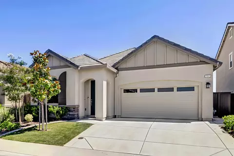 7049 Lakehaven Dr, Roseville, CA 95747