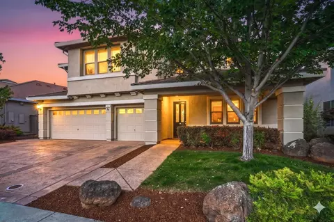 1607 Redmond Dr, Rocklin, CA 95765