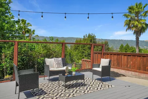 565 E Angela St, Pleasanton, CA 94566