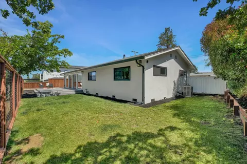 Exterior - 565 E Angela St, Pleasanton, CA 94566 photo 6 of 6