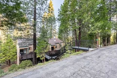 Exterior - 33840 Upper Leland Rd #B, Pinecrest, CA 95364 photo 6 of 6