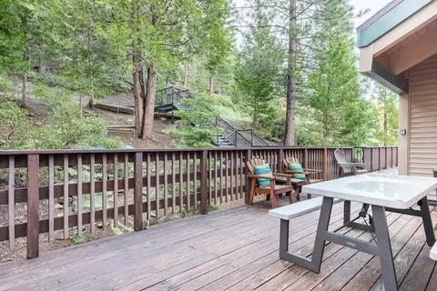 Exterior - 33840 Upper Leland Rd #B, Pinecrest, CA 95364 photo 3 of 6