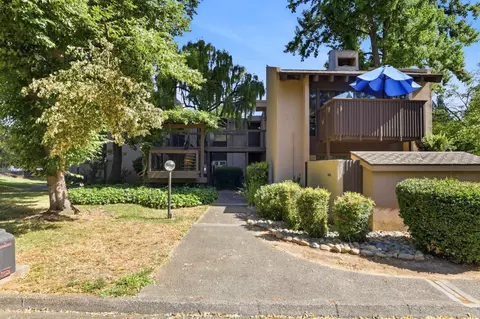 2201 Woodside Ln #1, Sacramento, CA 95825