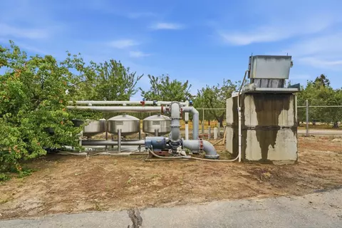 18401 S Carrolton, Ripon, CA 95366 photo 22