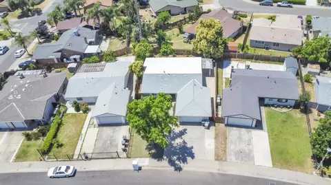 7988 Valley Green Dr, Sacramento, CA 95823