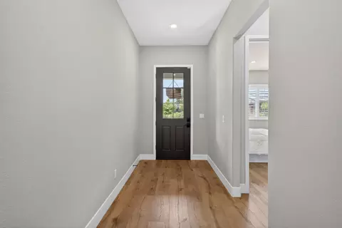 Entry Way - 1649 Donner Ln, Lincoln, CA 95648 photo 3 of 5