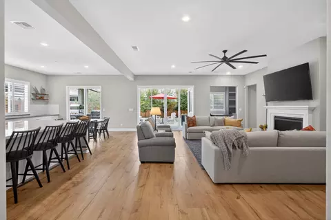 Living - 1649 Donner Ln, Lincoln, CA 95648 photo 1 of 2