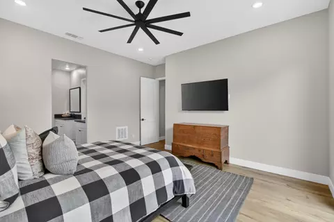 Bedroom - 1649 Donner Ln, Lincoln, CA 95648 photo 6 of 6