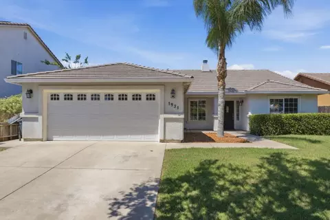 1931 Deerfield Dr, Yuba City, CA 95993