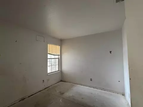 Bedroom - 1299 Moonlight Dr, Ceres, CA 95307 photo 3 of 4