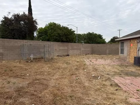 Exterior - 1299 Moonlight Dr, Ceres, CA 95307 photo 6 of 7
