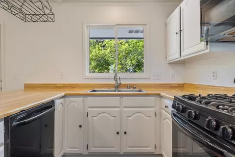 Kitchen - 6560 Agape Ct, Placerville, CA 95667 photo 6 of 7