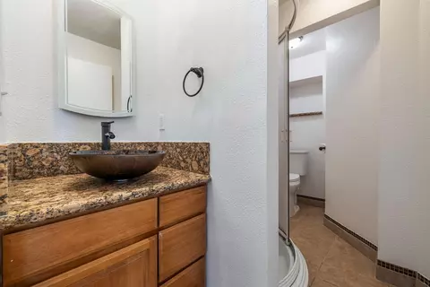Bath - 6560 Agape Ct, Placerville, CA 95667 photo 1 of 4