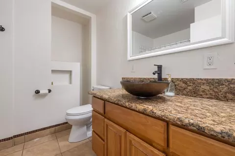 Bath - 6560 Agape Ct, Placerville, CA 95667 photo 3 of 4
