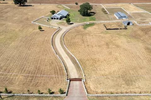 19255 Brandt Rd, Lodi, CA 95240
