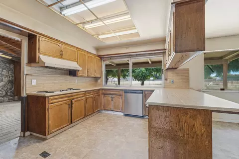 Kitchen - 3460 Roselle Ave, Modesto, CA 95355 photo 1 of 2