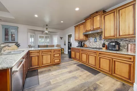 Kitchen - 21187 E Rose Clover Ln, Linden, CA 95236 photo 2 of 4