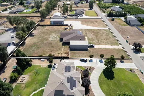 View/Area - 21187 E Rose Clover Ln, Linden, CA 95236 photo 4 of 19