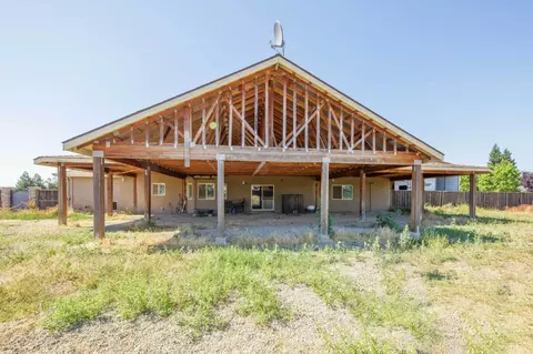Exterior - 21187 E Rose Clover Ln, Linden, CA 95236 photo 10 of 12
