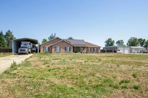 Exterior - 21187 E Rose Clover Ln, Linden, CA 95236 photo 3 of 12