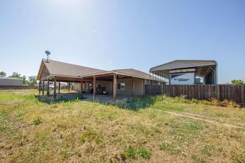 Exterior - 21187 E Rose Clover Ln, Linden, CA 95236 photo 8 of 12