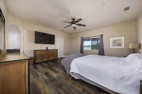 Bedroom - 21187 E Rose Clover Ln, Linden, CA 95236 photo 4 of 5