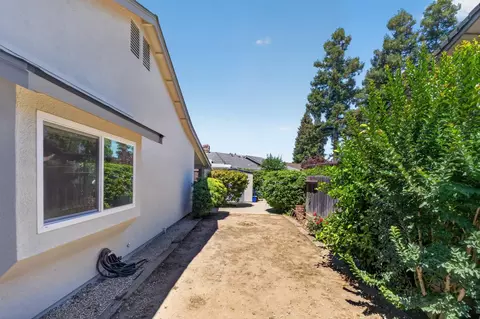 Exterior - 1417 Remington Pl, Modesto, CA 95358 photo 14 of 15