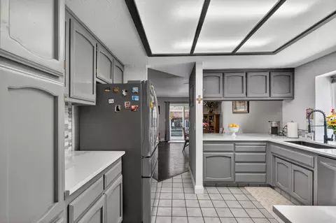 Kitchen - 1417 Remington Pl, Modesto, CA 95358 photo 1 of 6