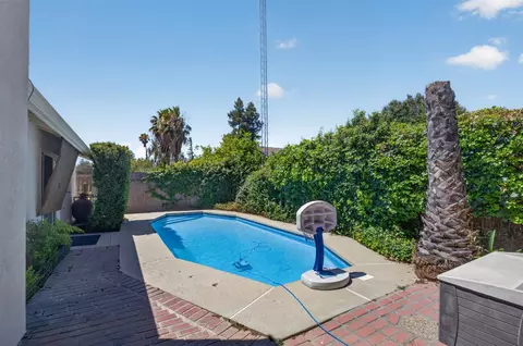Exterior - 1417 Remington Pl, Modesto, CA 95358 photo 2 of 15