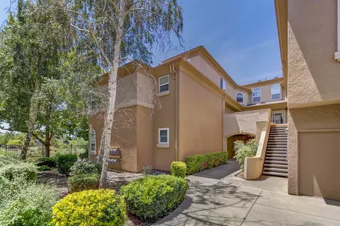 1900 Danbrook Dr #812, Sacramento, CA 95835