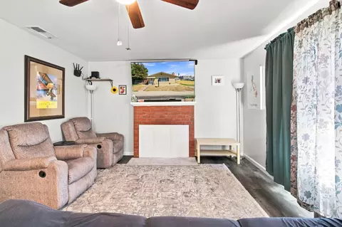 Living - 221 W 1st St, Ripon, CA 95366 photo 1 of 2
